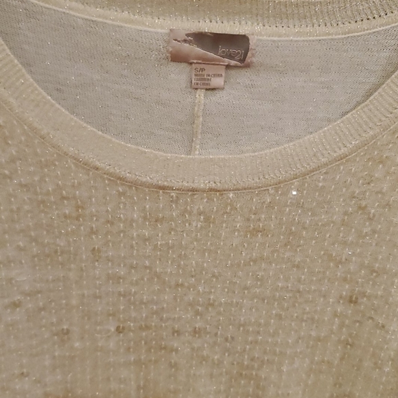 Sequin Front 3/4Sleeve Sweater - Picture 2 of 2